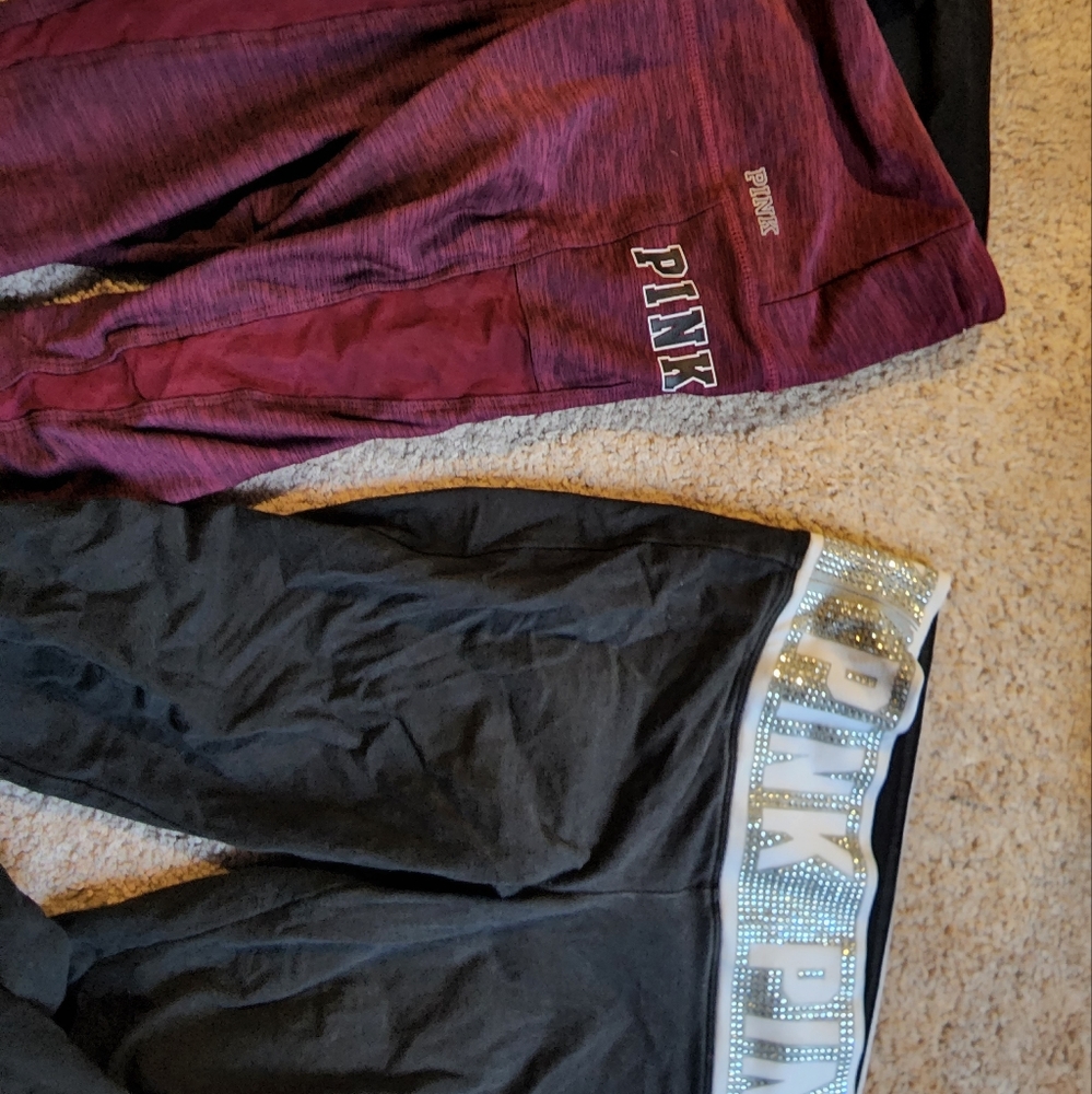 5 pairs of yoga pants/leggings